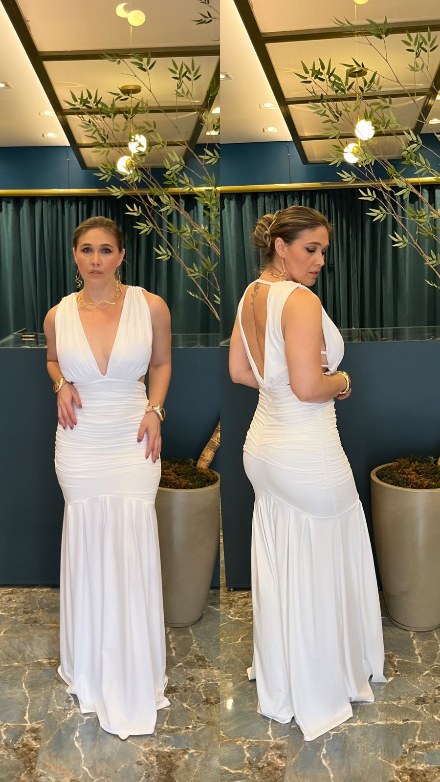 Vestido de Festa Longo com Decote e Recortes Laterais - Tecido Fluity