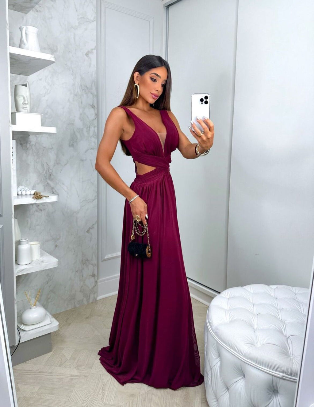 Vestido Longo Com Recortes - Tecido Micro Tule