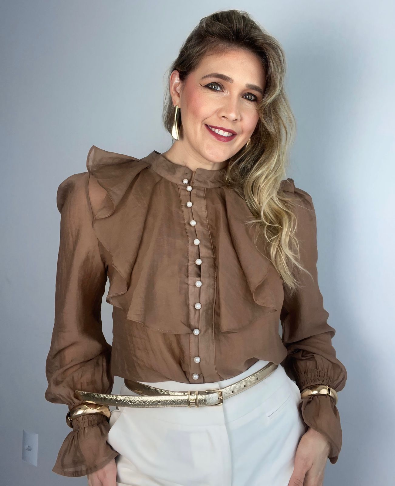 camisa social babados