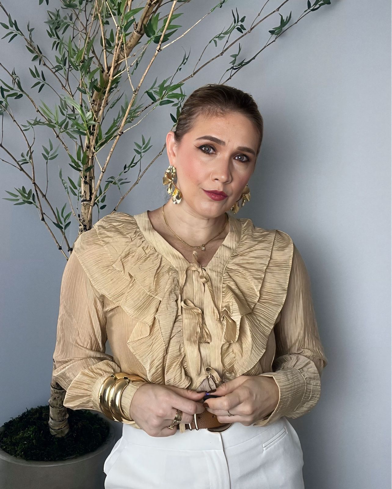 Camisa Babados com Amarrações