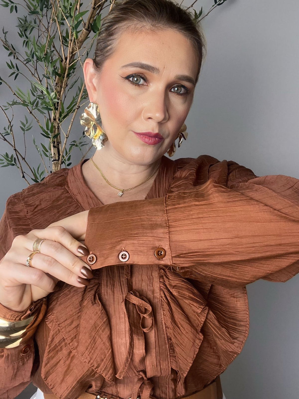 Camisa Babados com Amarrações