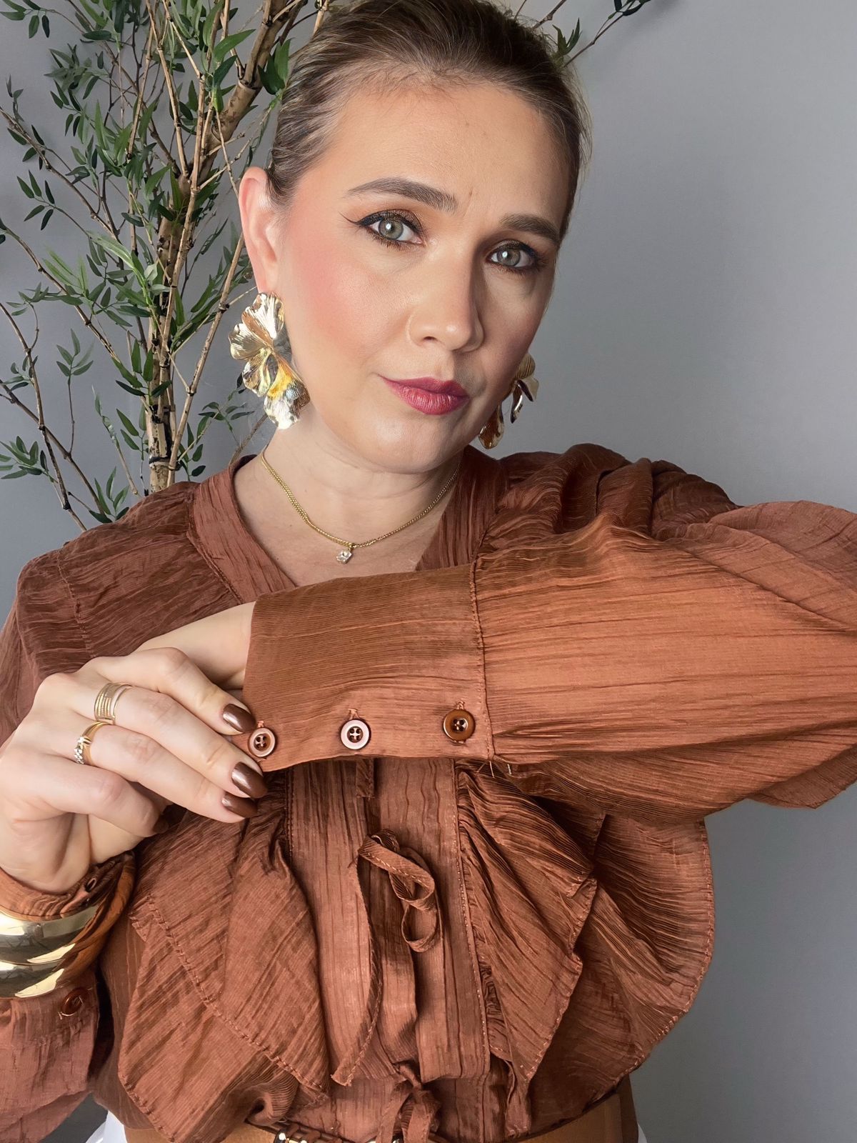 Camisa Babados com Amarrações