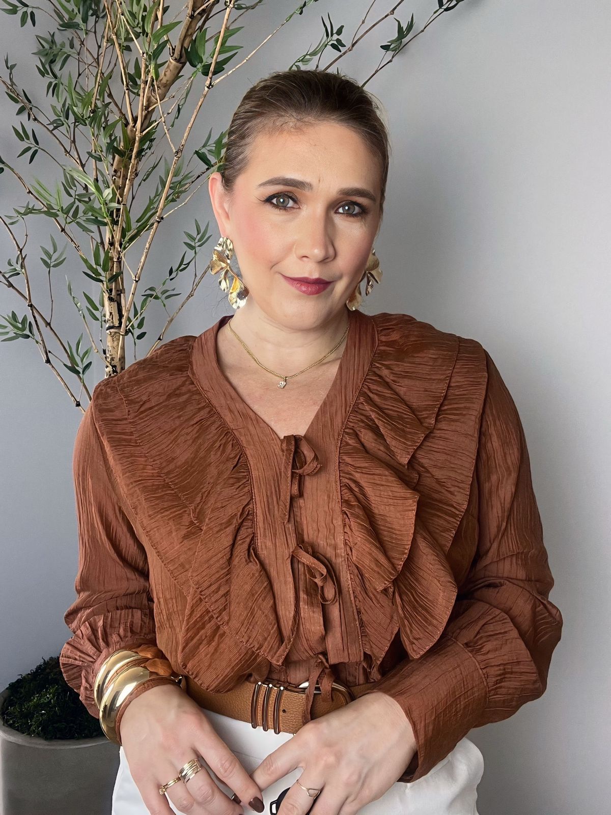 Camisa Babados com Amarrações