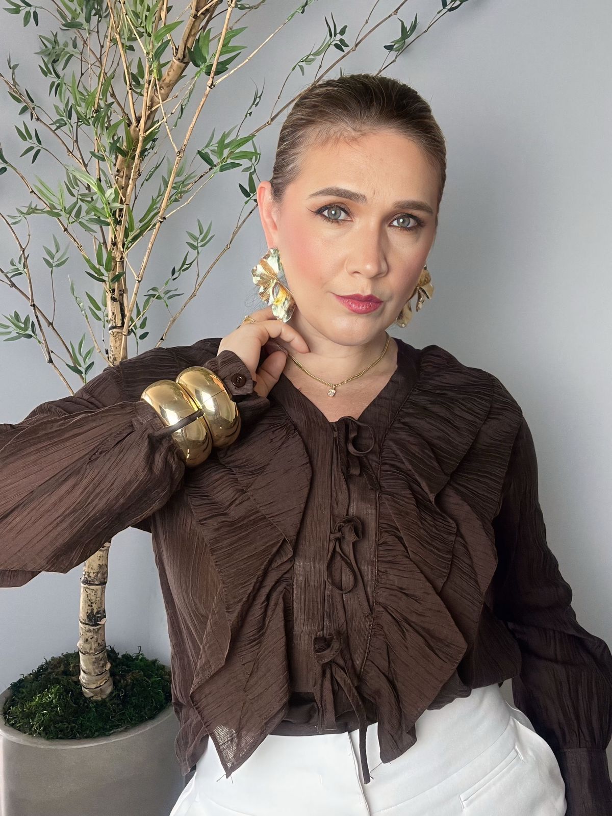 Camisa Babados com Amarrações