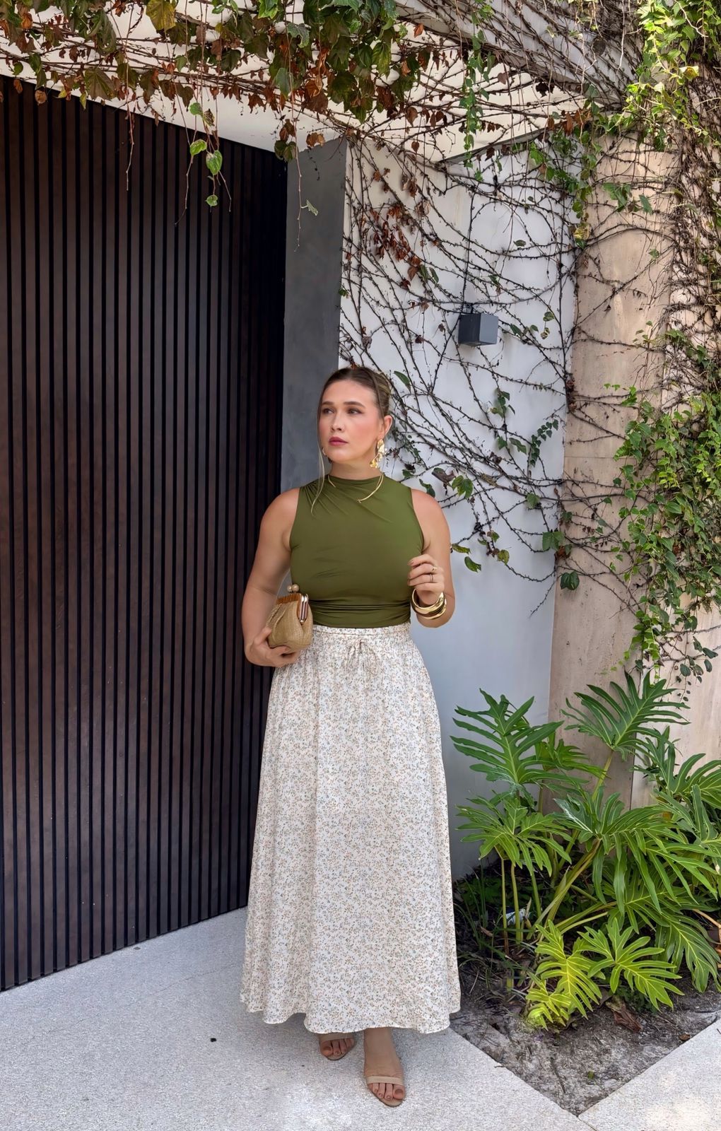 Saia Midi Viscolinho