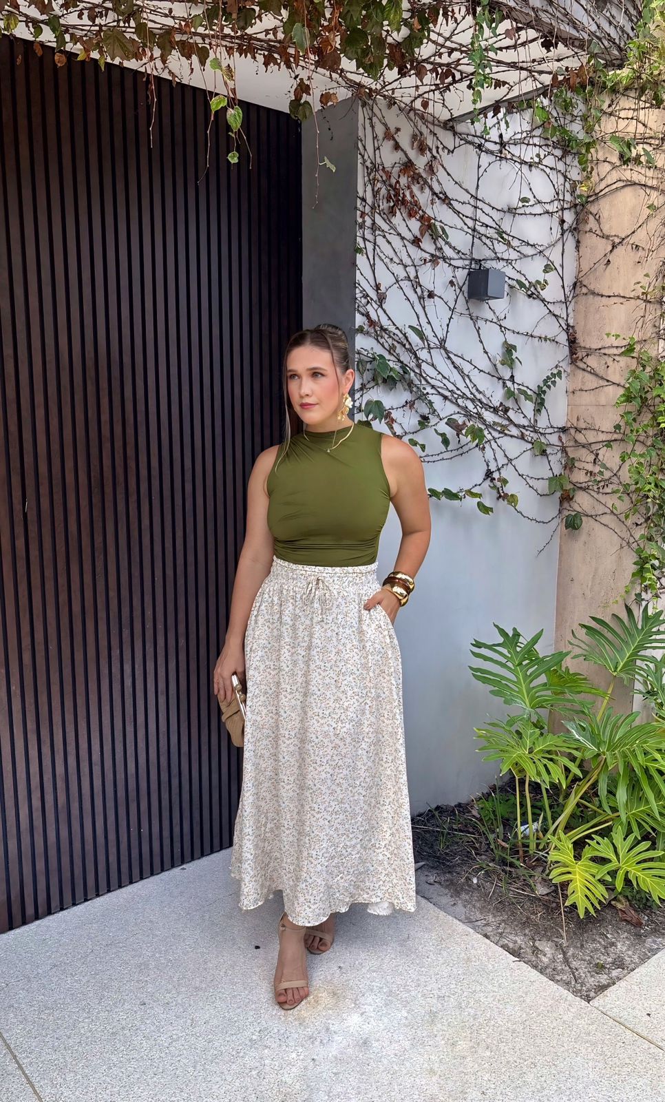 Saia Midi Viscolinho