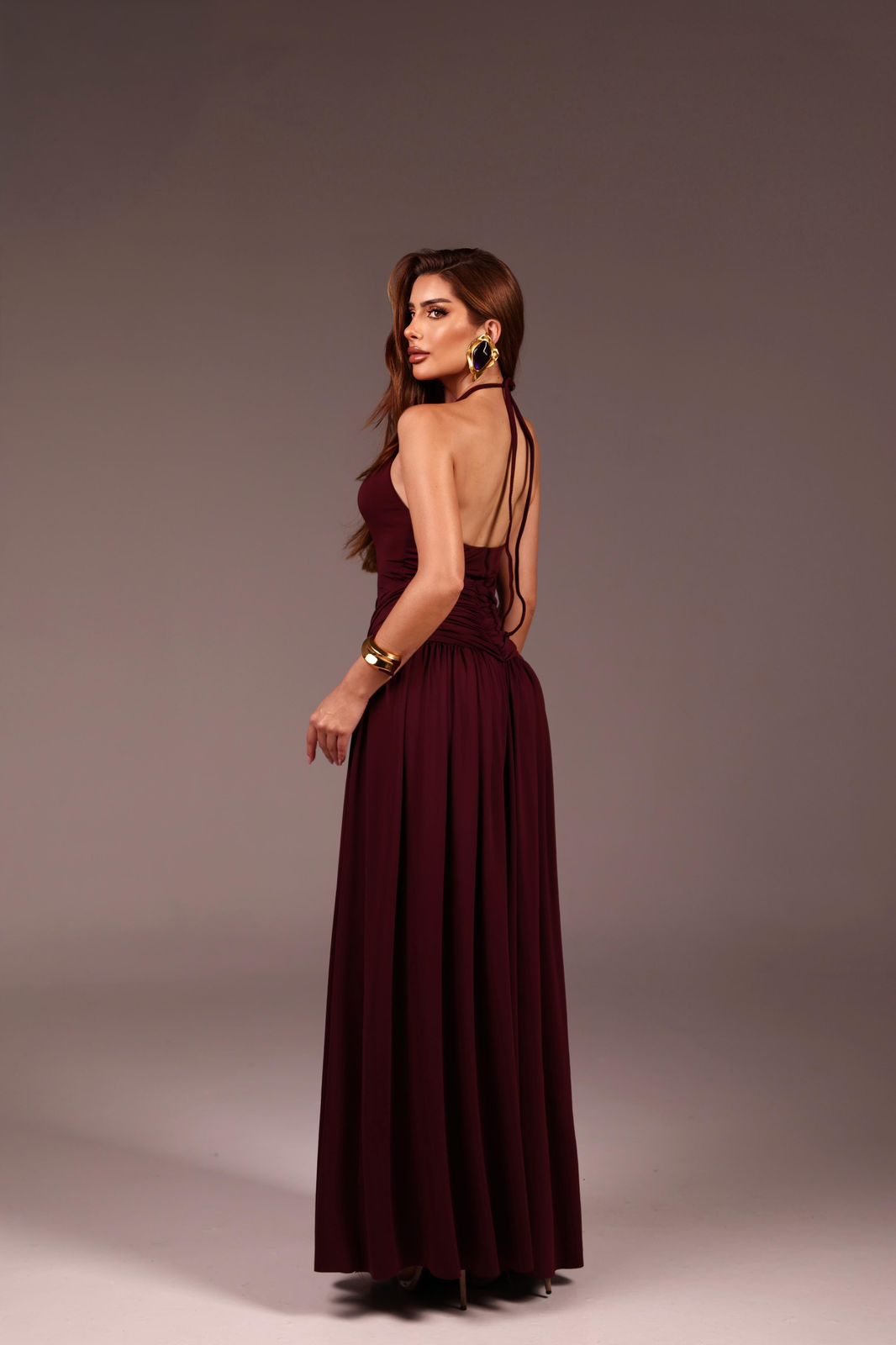 VESTIDO FRENTE UNICA COM METAL