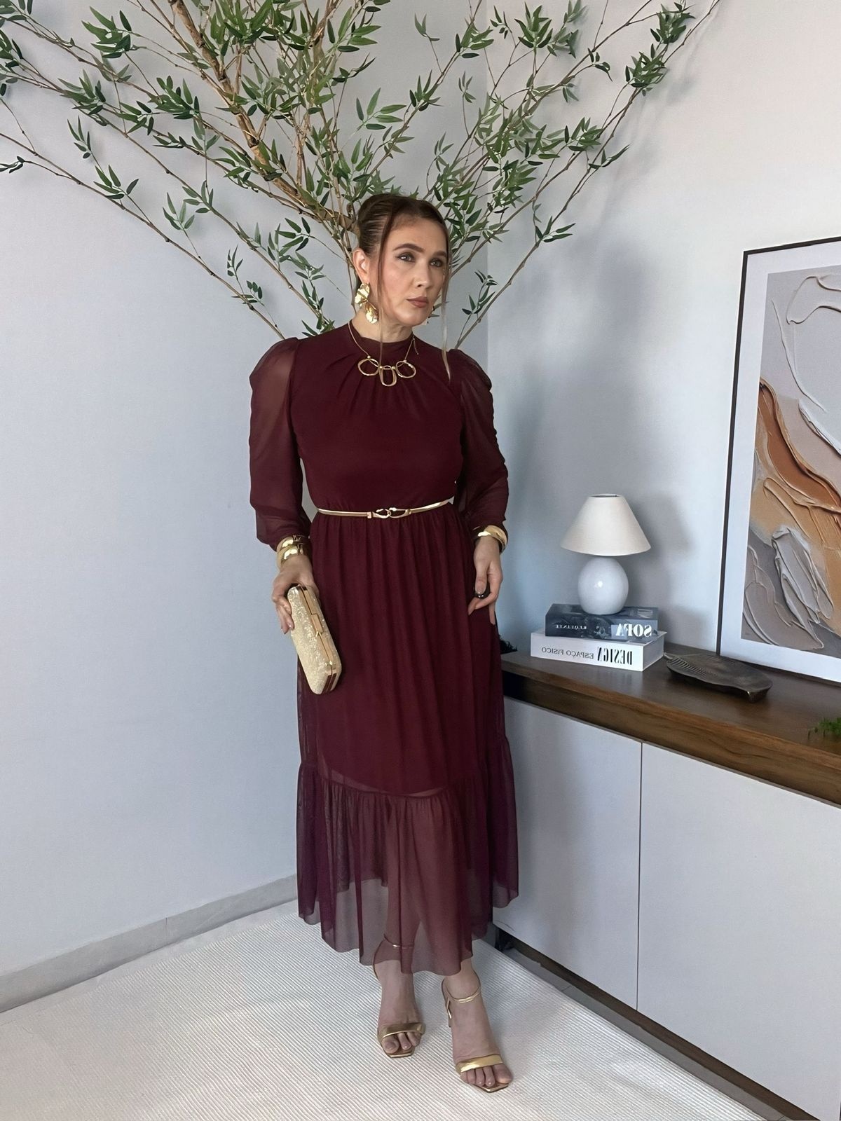 vestido midi manga longa