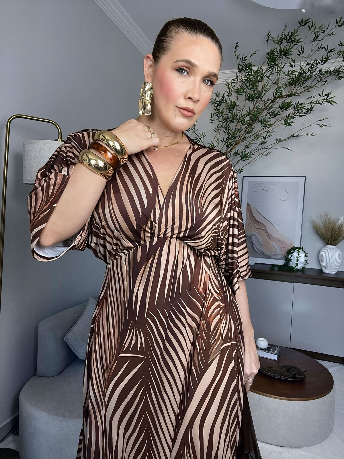 vestido decote V com manga