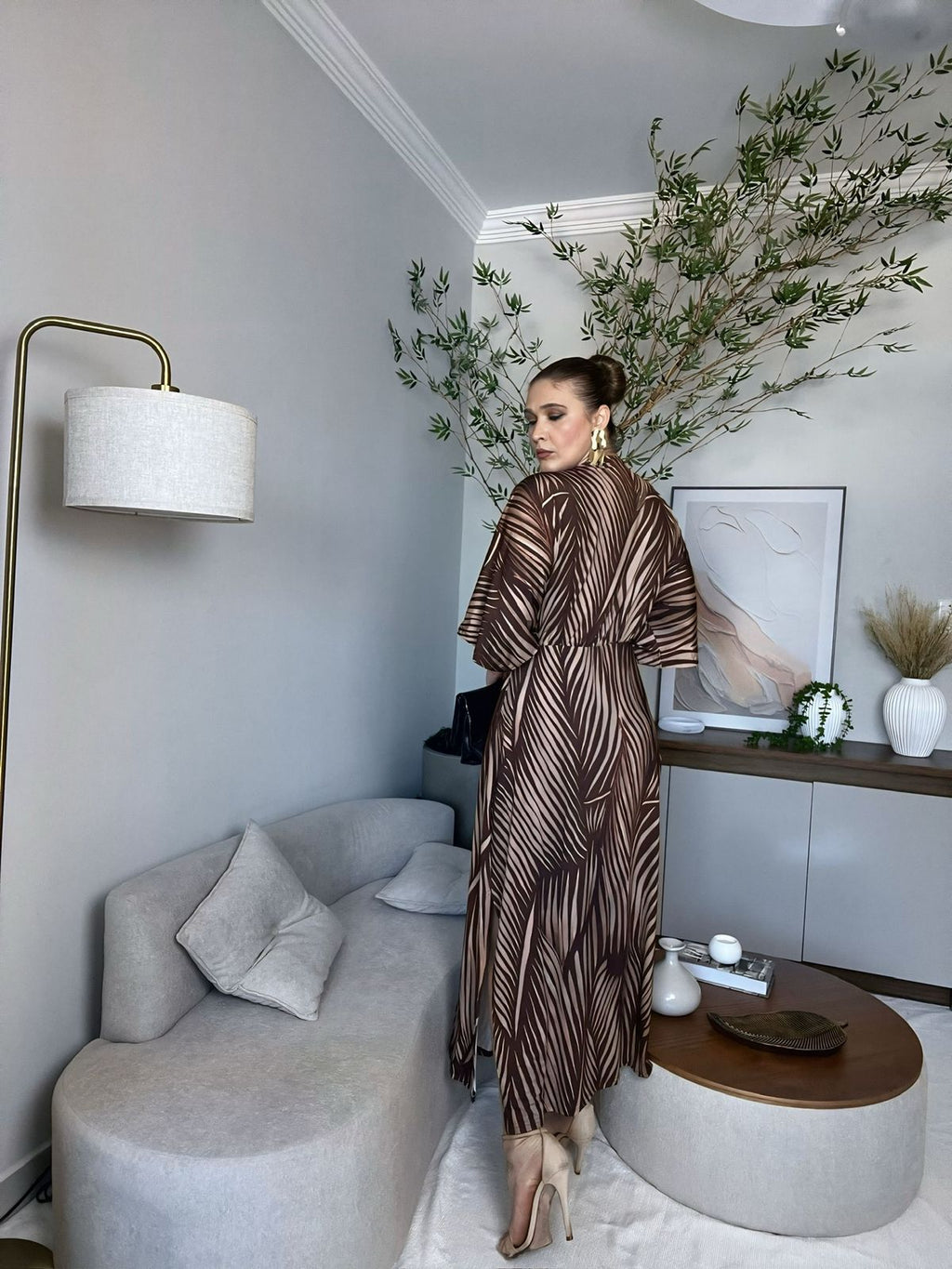 vestido decote V com manga