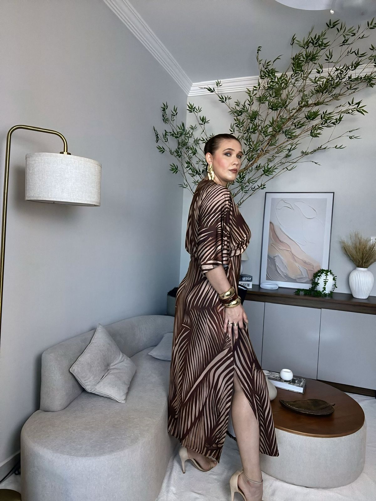 vestido decote V com manga