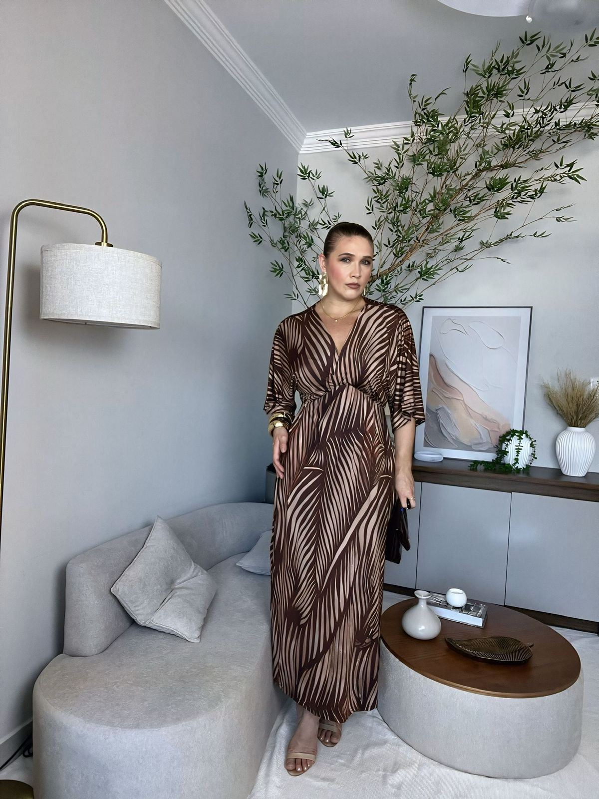 vestido decote V com manga