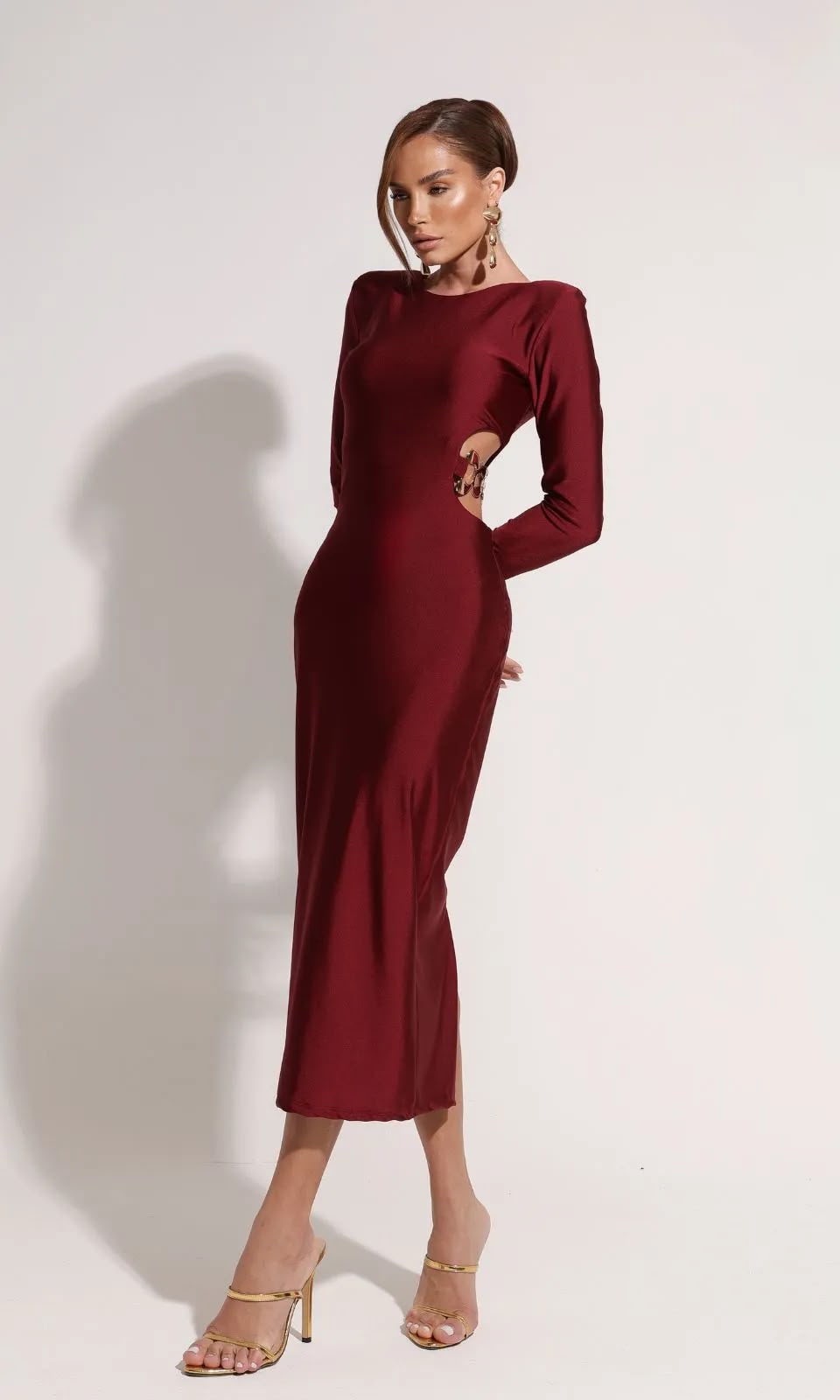 vestido midi manga longa