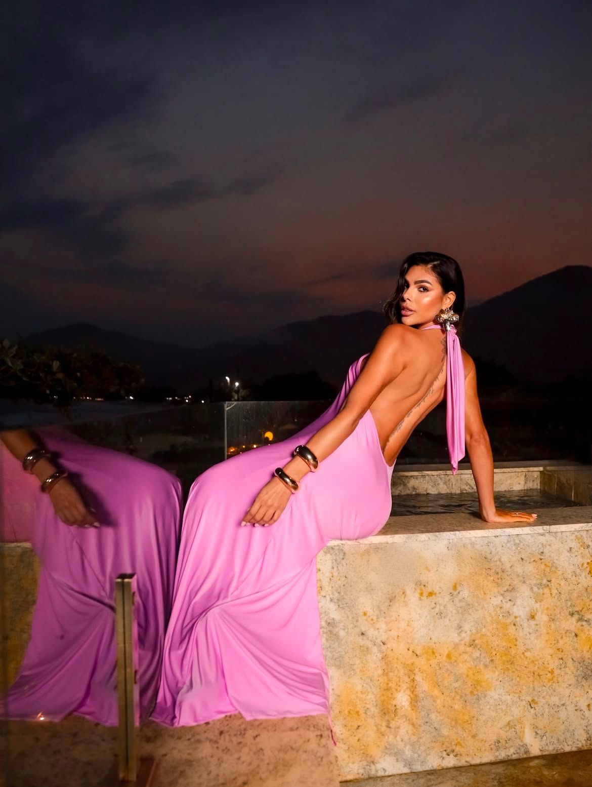 Vestido gola alta frente única Tamanho único - Tecido Fluity