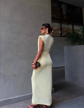 Vestido Mídi Decote Profundo - Tecido Fluity