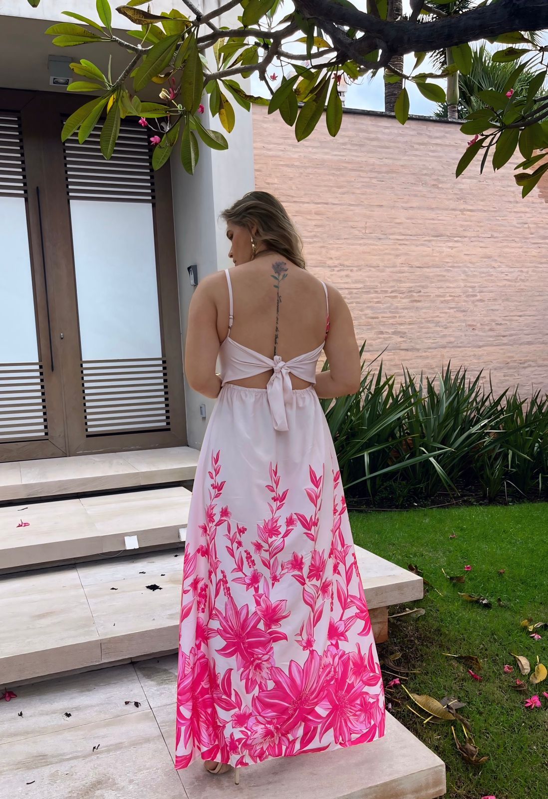 vestido longo floral