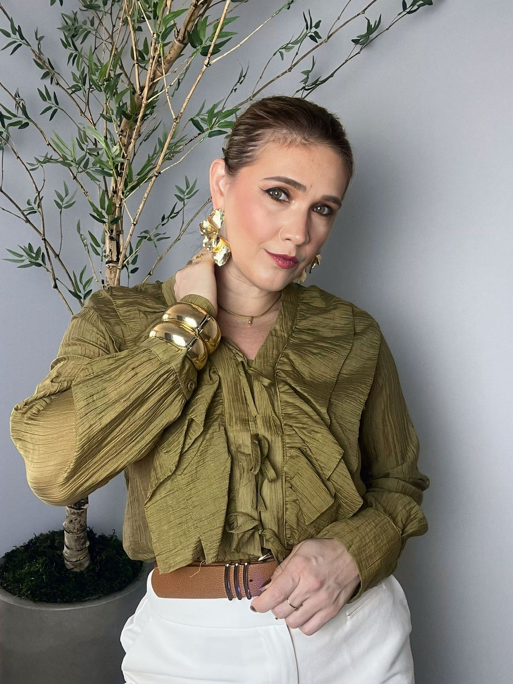 Camisa Babados com Amarrações