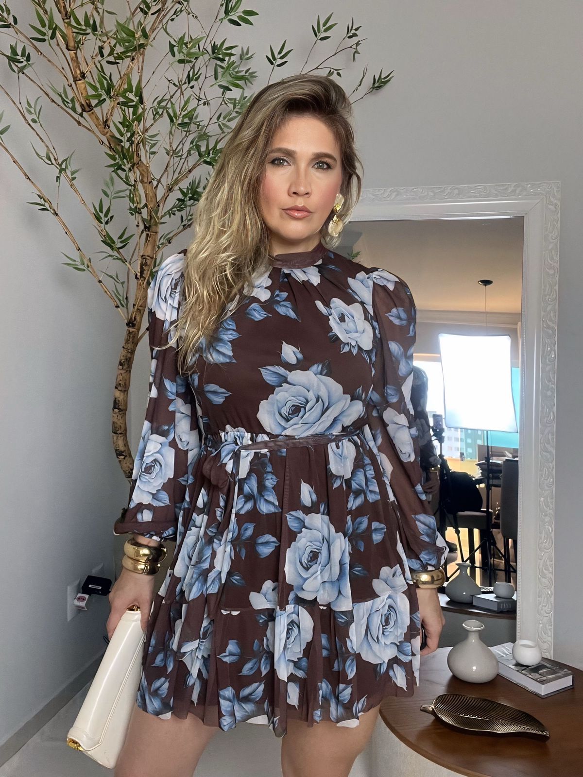 vestido curto manga longa