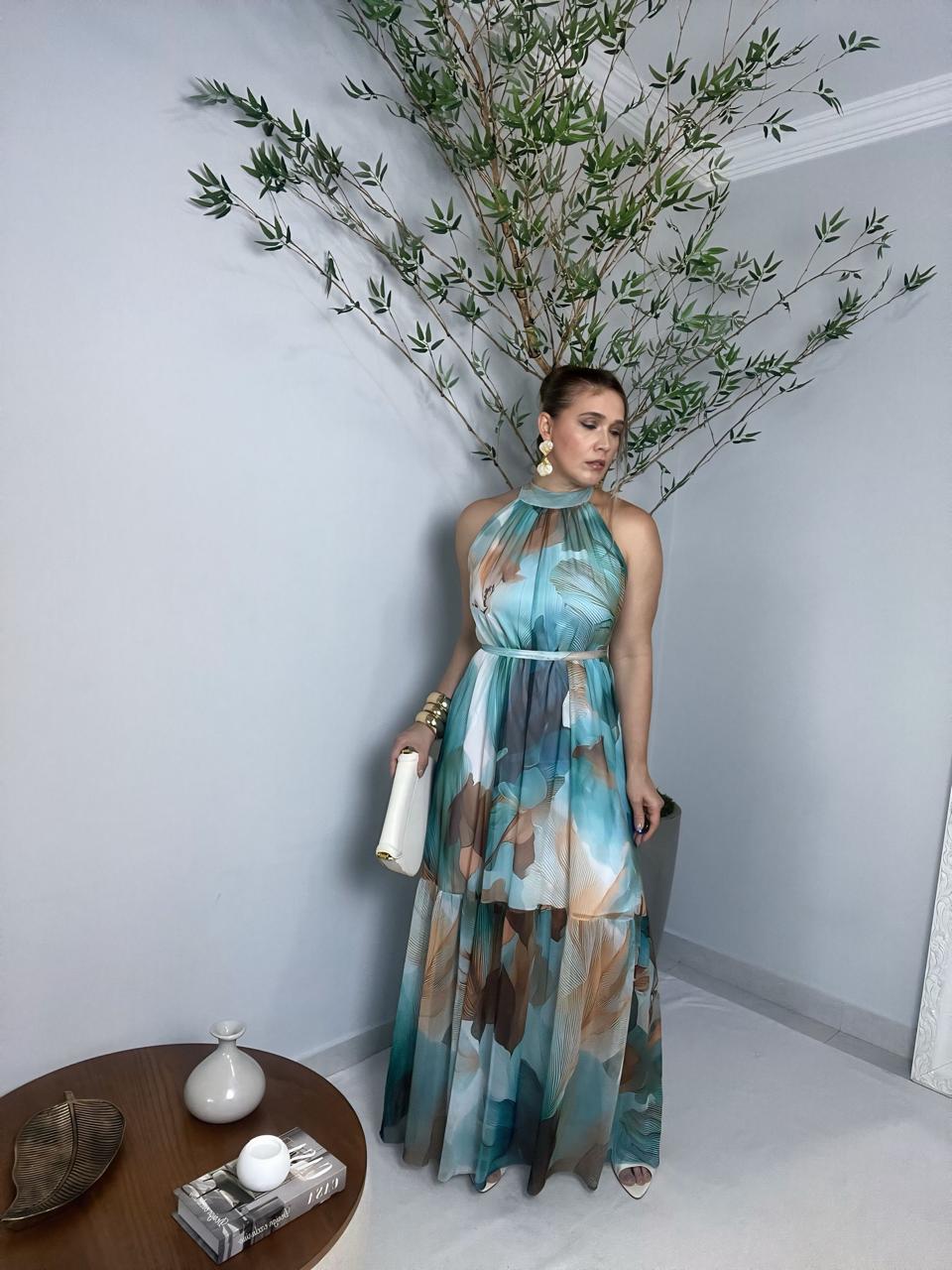 vestido longo cavado