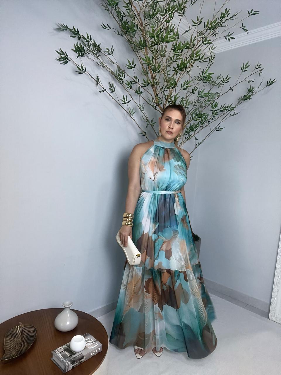 vestido longo cavado