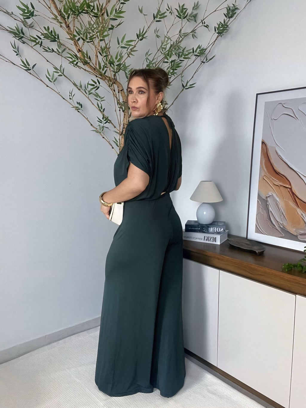 macacão gola V com amarração