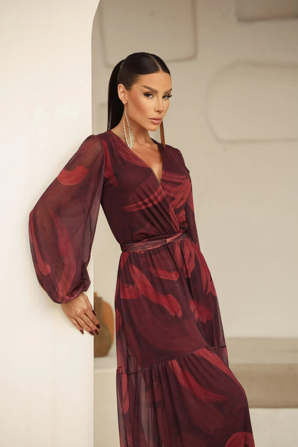 VESTIDO LONGO MANGA LONGA TULE
