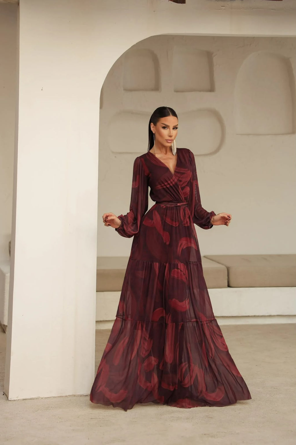 VESTIDO LONGO MANGA LONGA TULE