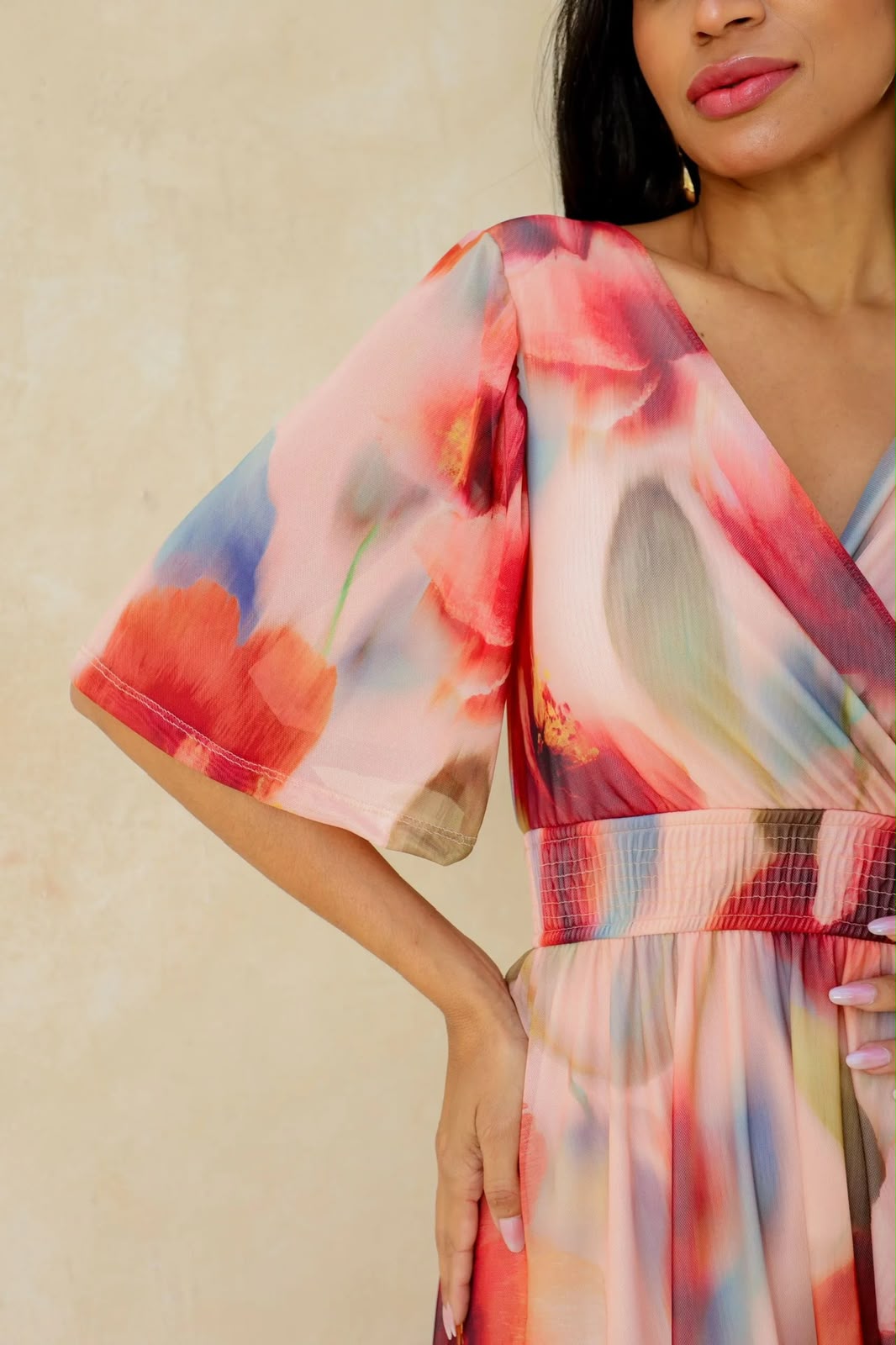 vestido decote V com manga